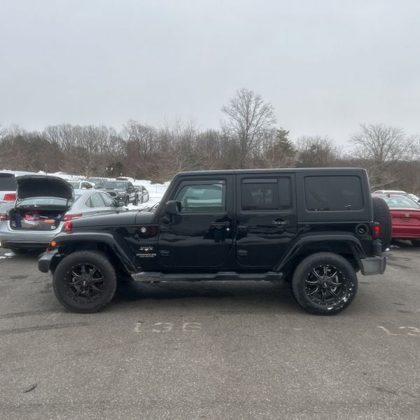 2017 Jeep Wrangler Unlimited Sahara