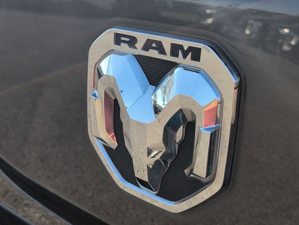 2019 RAM 1500 Big Horn/Lone Star Quad Cab 4x4 6'4" Box