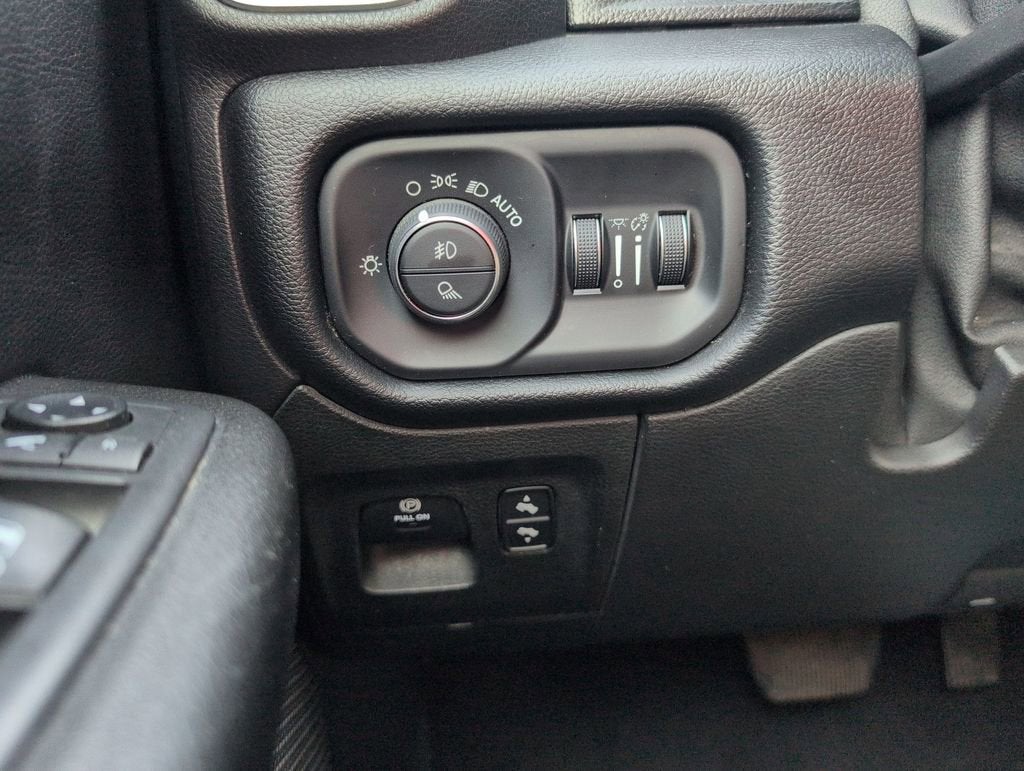 2019 RAM 1500 Big Horn/Lone Star Quad Cab 4x4 6'4" Box