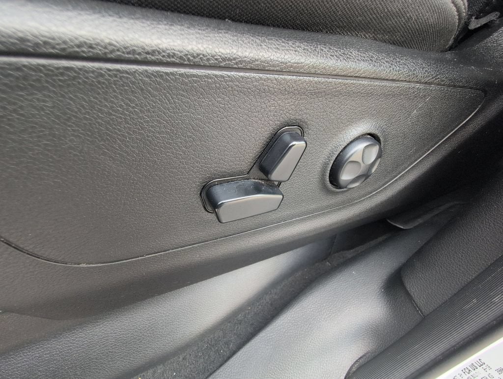 2019 RAM 1500 Big Horn/Lone Star Crew Cab 4x4 5'7" Box