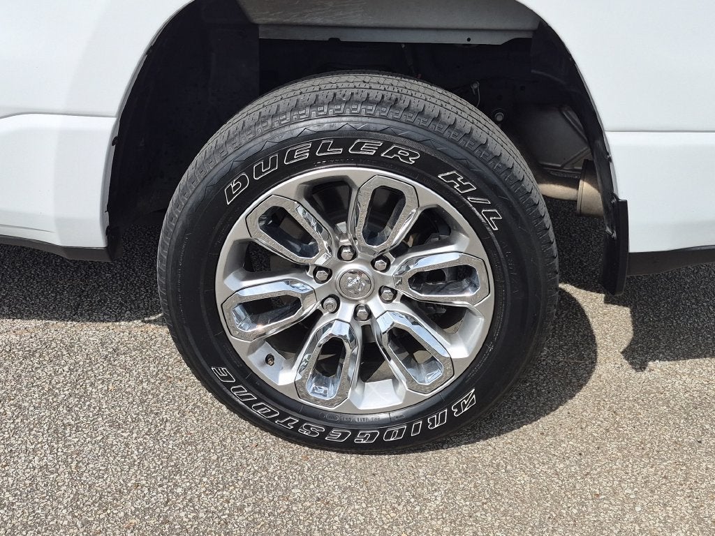 2023 RAM 1500 Laramie Crew Cab 4x4 5'7" Box