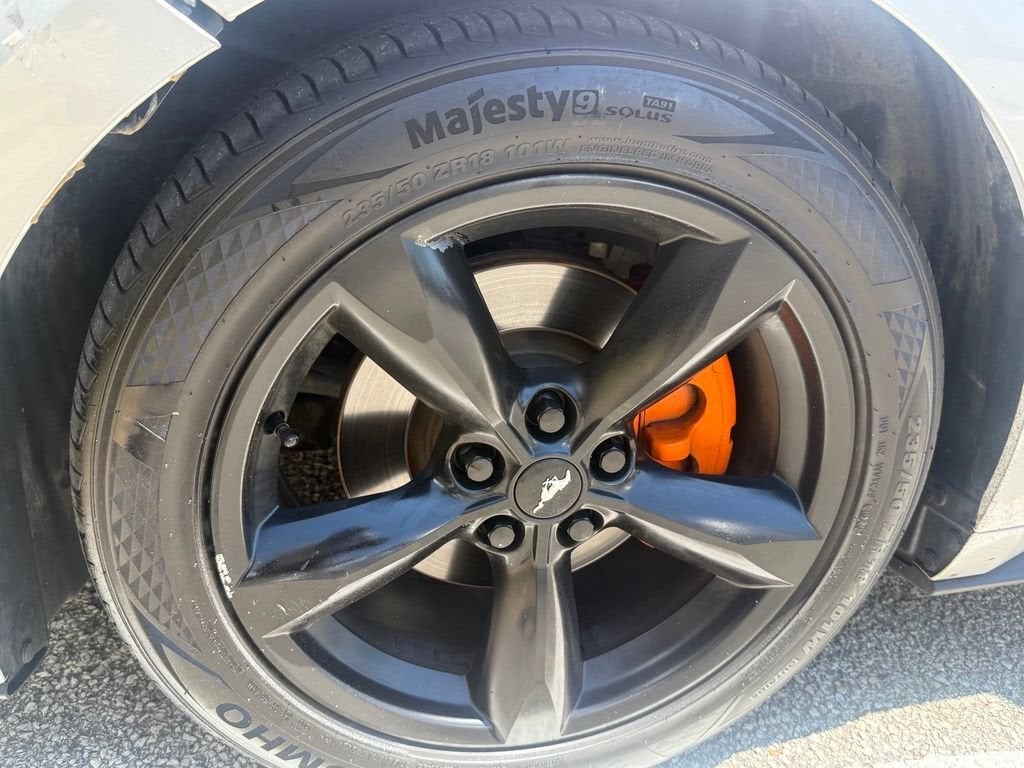 2016 Ford Mustang V6