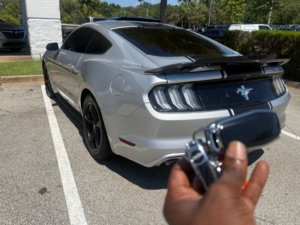 2016 Ford Mustang V6