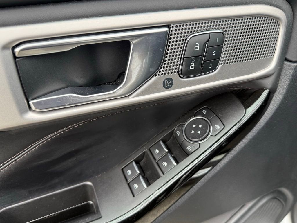 2021 Ford Explorer Platinum