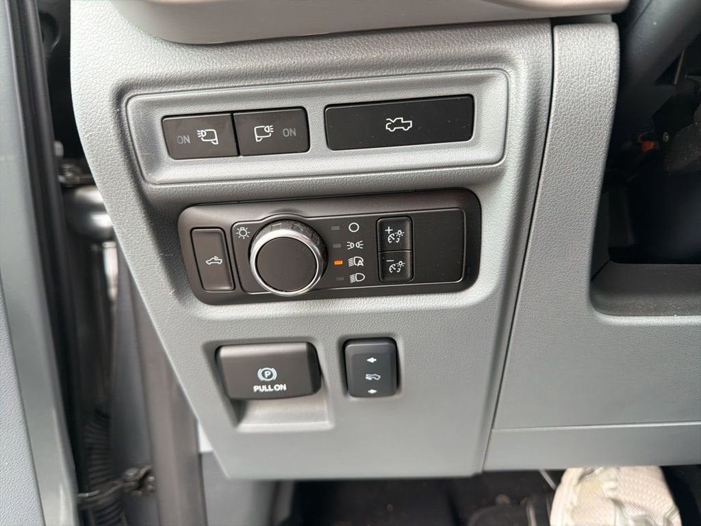 2023 Ford F-150 Lightning XLT