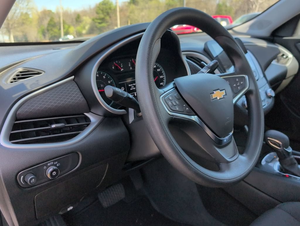 2024 Chevrolet Malibu LS