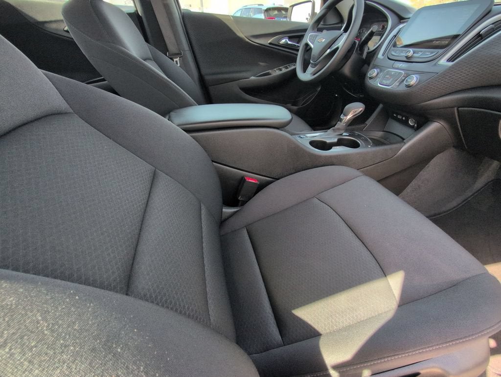 2024 Chevrolet Malibu LS