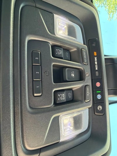 2022 Chevrolet Silverado 3500 HD High Country