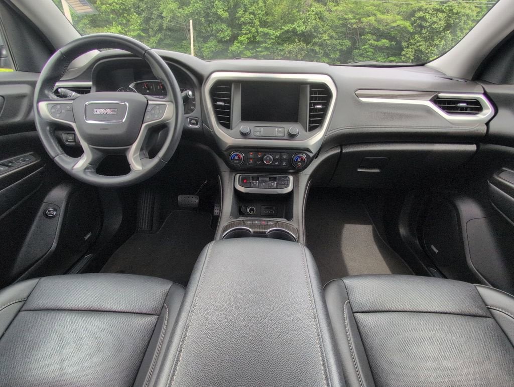 2021 GMC Acadia SLT