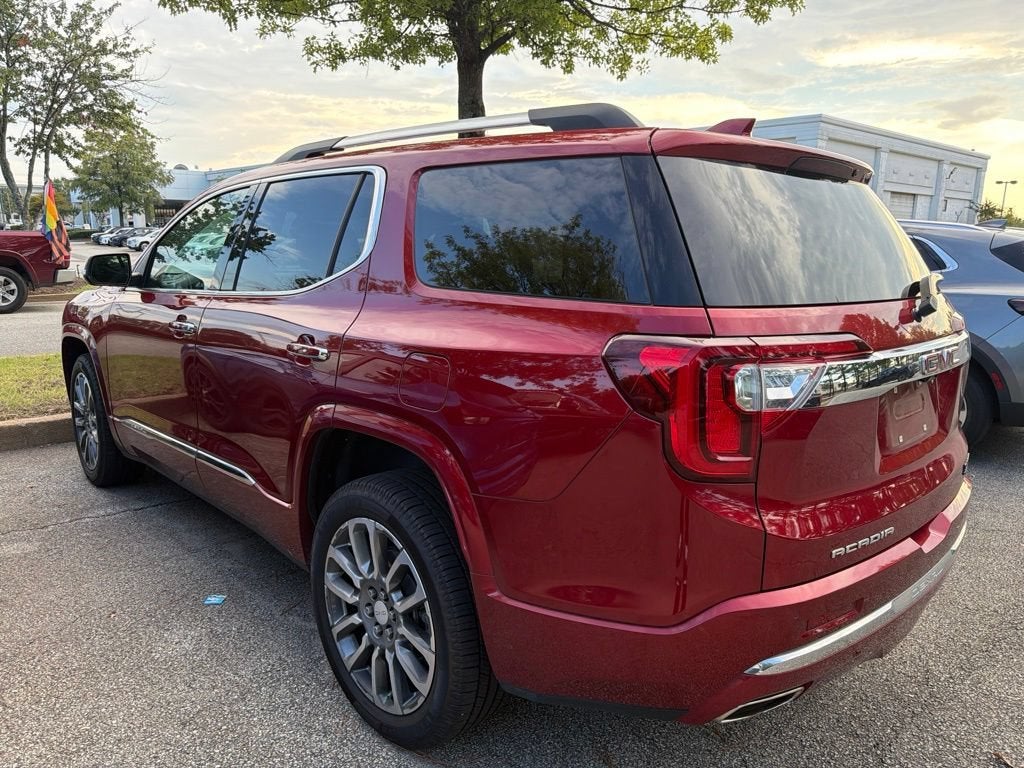 2023 GMC Acadia Denali