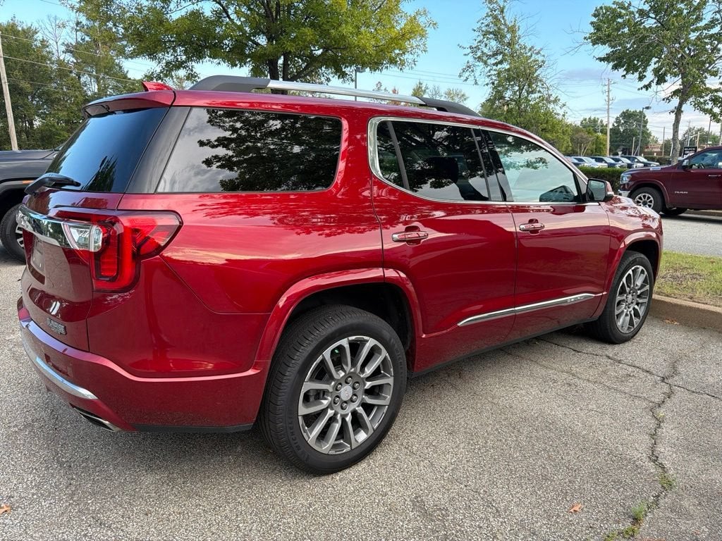 2023 GMC Acadia Denali