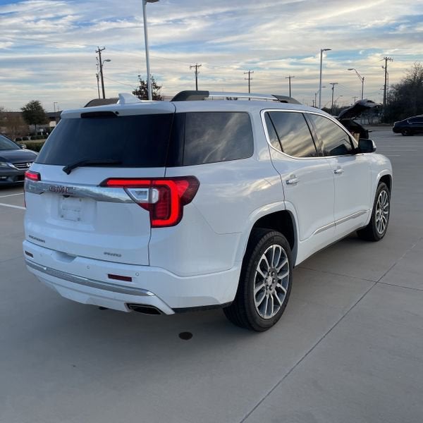 2023 GMC Acadia Denali