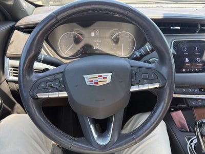 2023 Cadillac XT4 Premium Luxury
