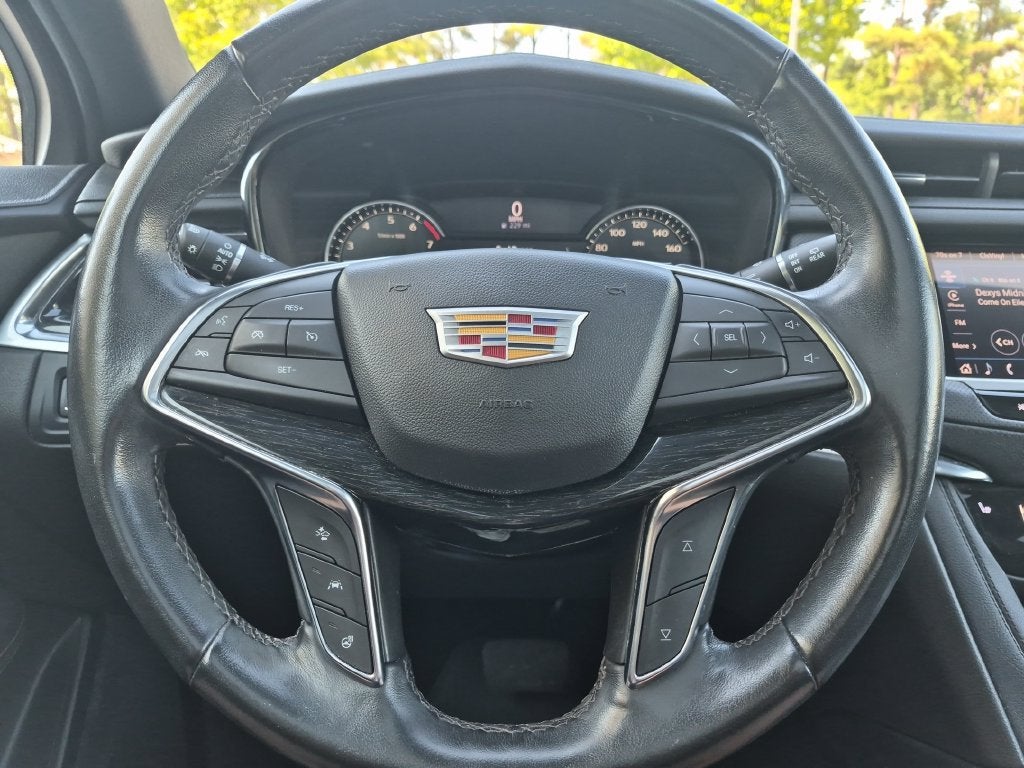 2022 Cadillac XT5 Premium Luxury