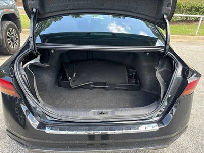 2021 Nissan Altima SR FWD