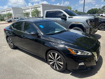 2021 Nissan Altima SR FWD
