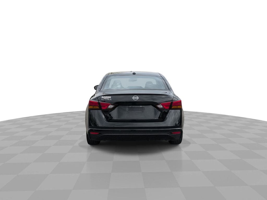 2025 Nissan Altima SV FWD