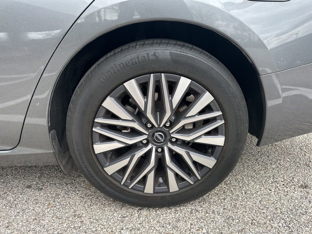 2023 Nissan Altima SV FWD