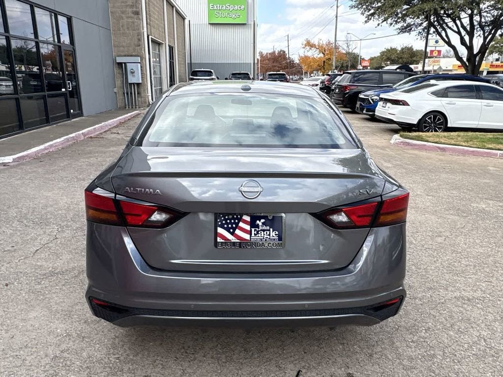 2023 Nissan Altima SV FWD