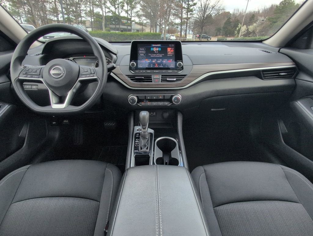 2024 Nissan Altima SV FWD