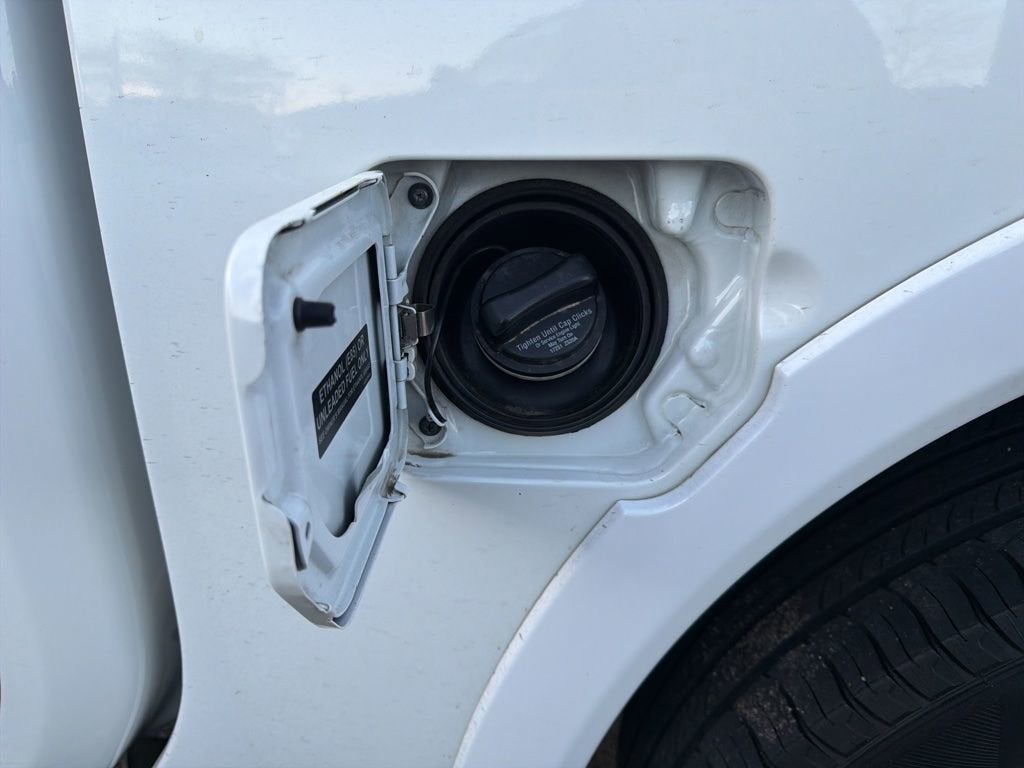 2009 Nissan Titan LE