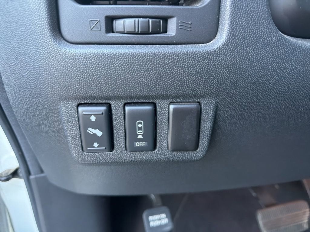 2009 Nissan Titan LE