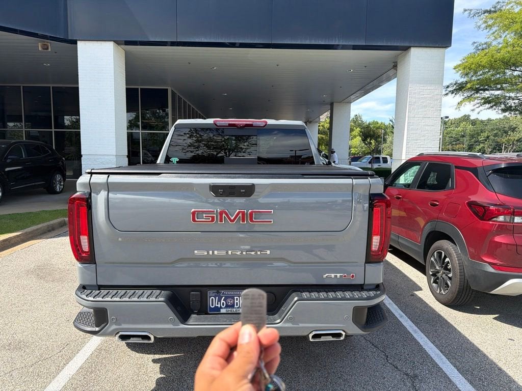 2024 GMC Sierra 1500 AT4