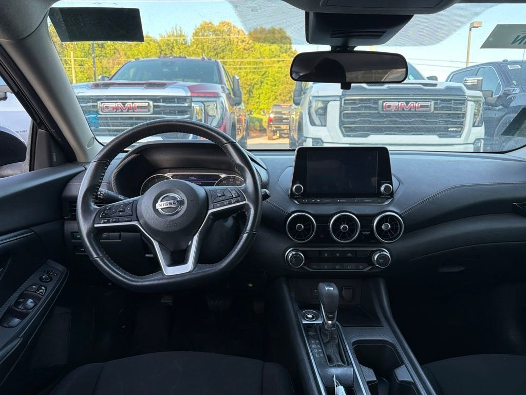 2022 Nissan Sentra SV Xtronic CVT