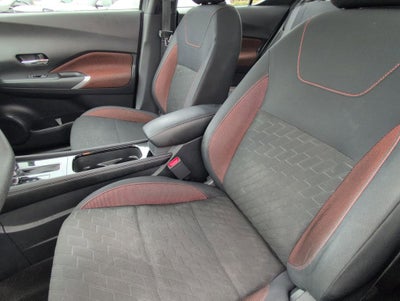 2023 Nissan Kicks SR Xtronic CVT