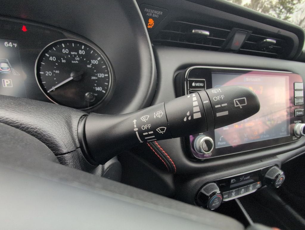 2023 Nissan Kicks SR Xtronic CVT