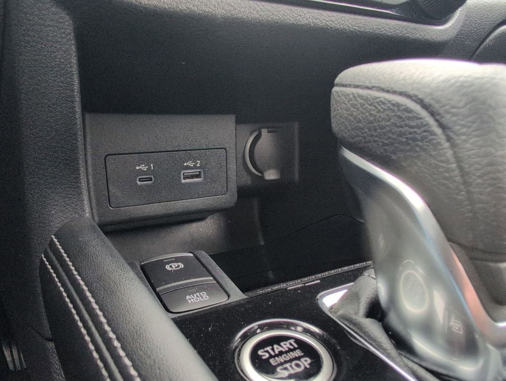 2023 Nissan Kicks SR Xtronic CVT