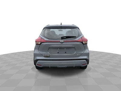 2023 Nissan Kicks SR Xtronic CVT