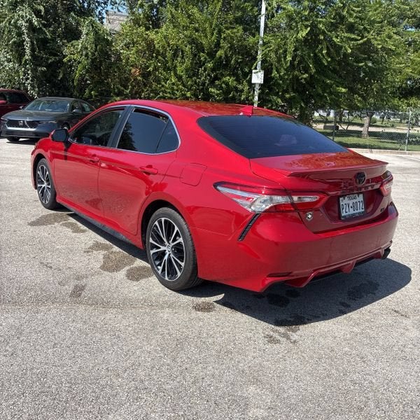2019 Toyota Camry SE