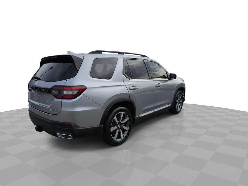 2023 Honda Pilot Touring