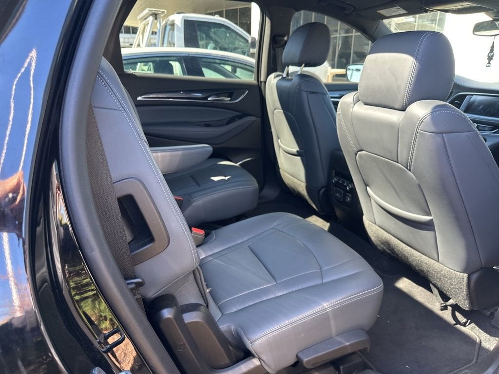 2022 Buick Enclave Essence