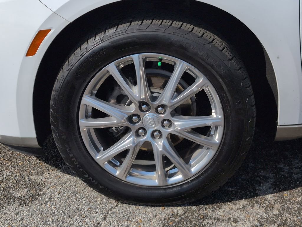 2022 Buick Enclave Essence