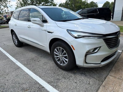 2023 Buick Enclave Essence