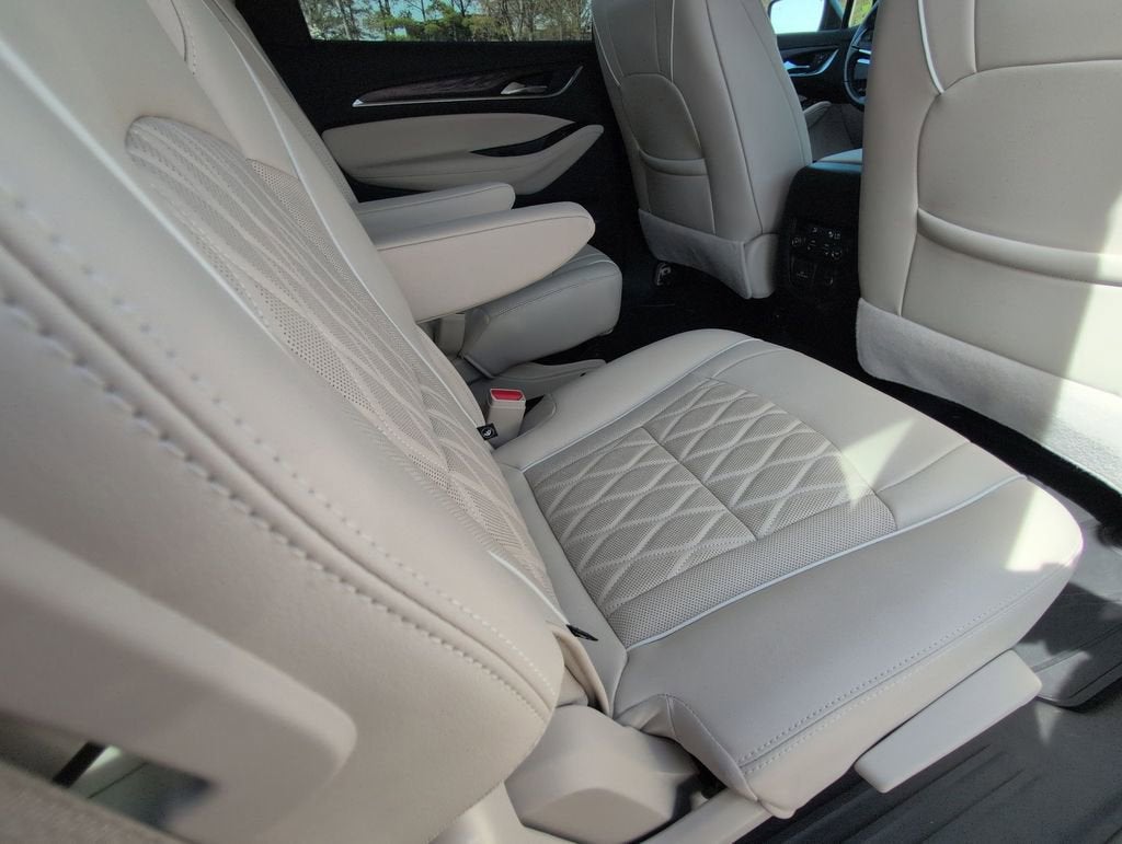 2022 Buick Enclave Avenir