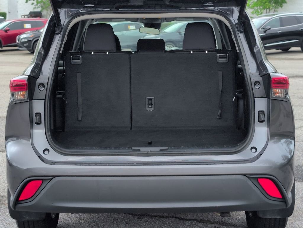 2021 Toyota Highlander LE