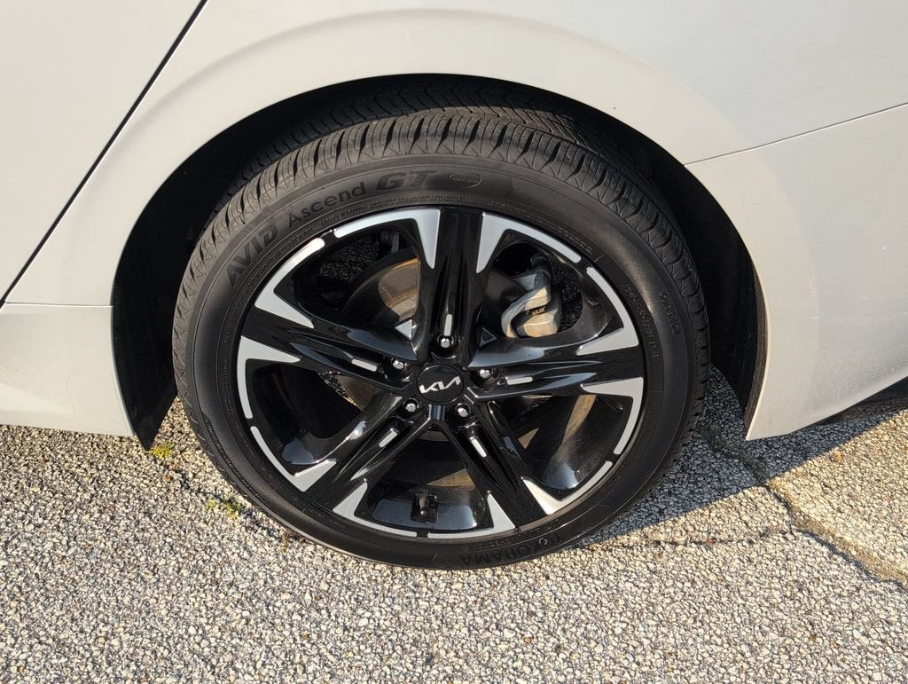 2023 Kia K5 GT-Line