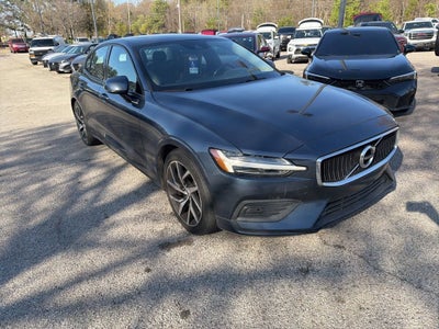 2020 Volvo S60 T5 Momentum