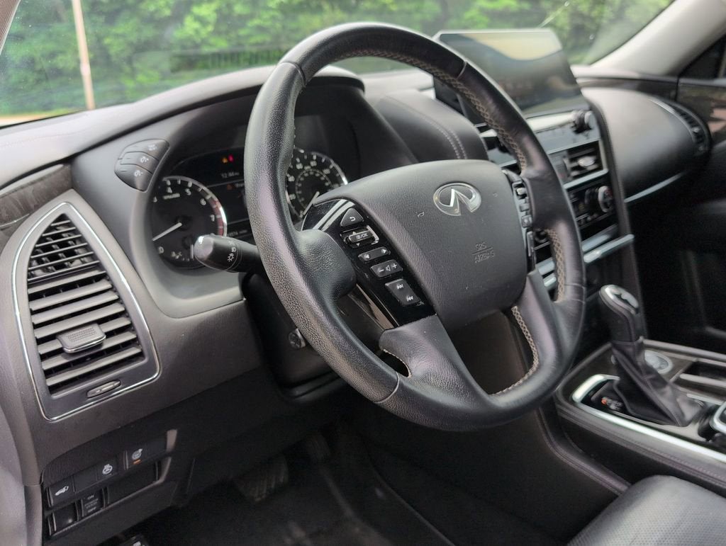 2022 INFINITI QX80 LUXE