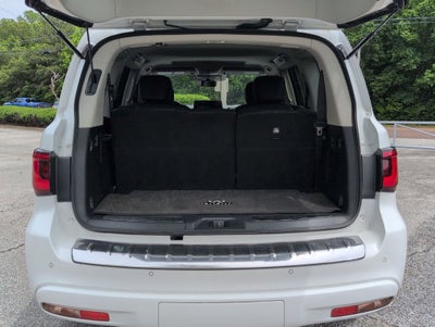 2022 INFINITI QX80 LUXE