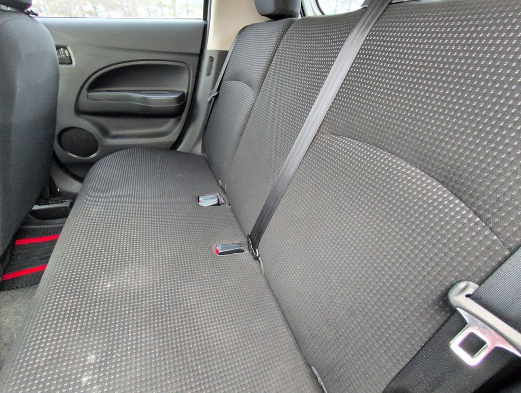 2015 Mitsubishi Mirage ES