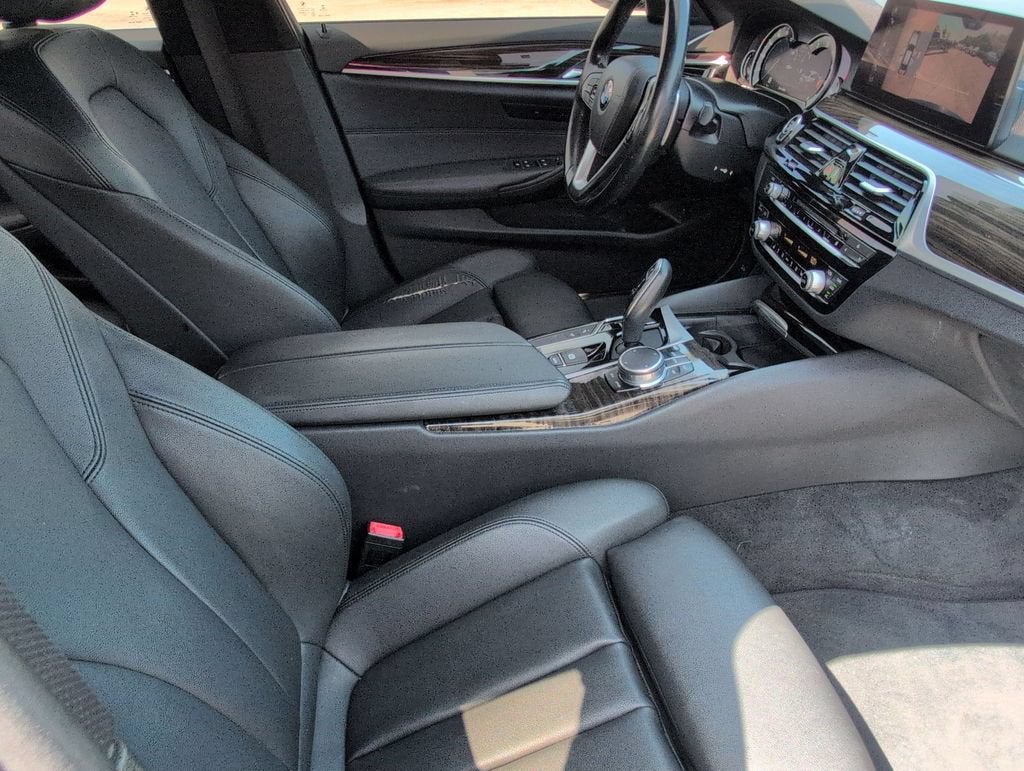 2019 BMW 530i 530i