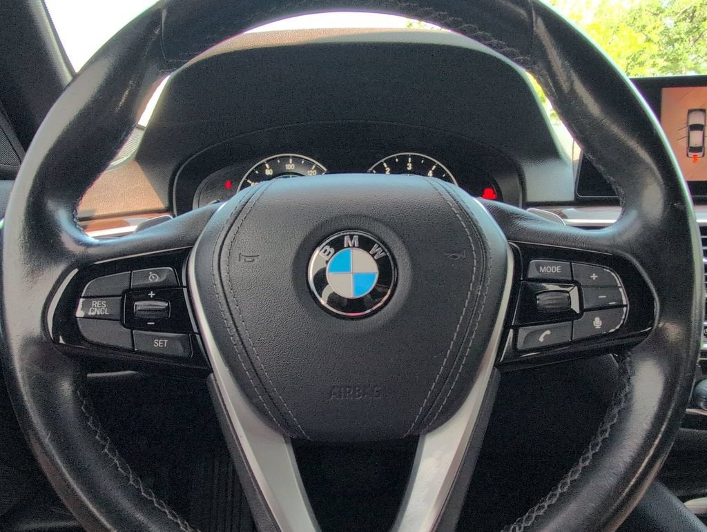 2019 BMW 530i 530i