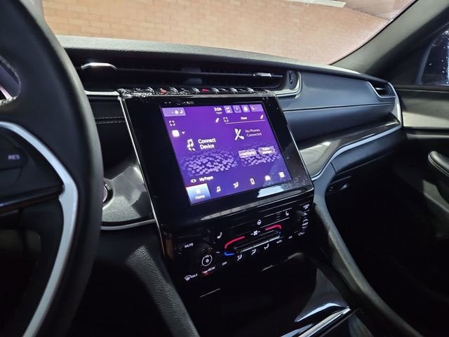 2023 Jeep Grand Cherokee L Altitude 4x2