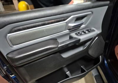 2022 RAM 1500 Big Horn Crew Cab 4x4 5'7" Box