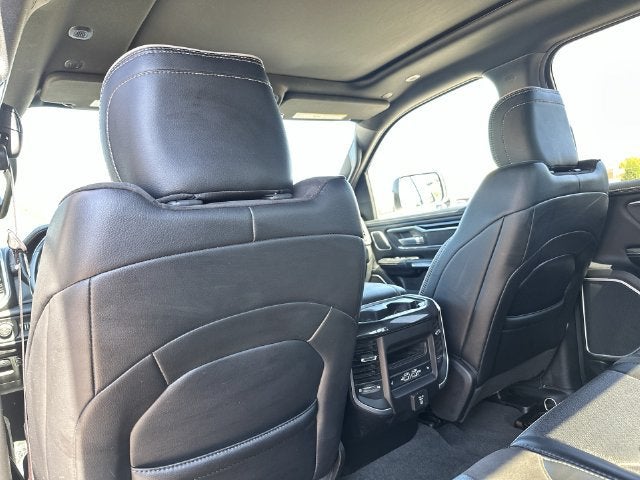 2020 RAM 1500 Laramie Crew Cab 4x4 5'7" Box