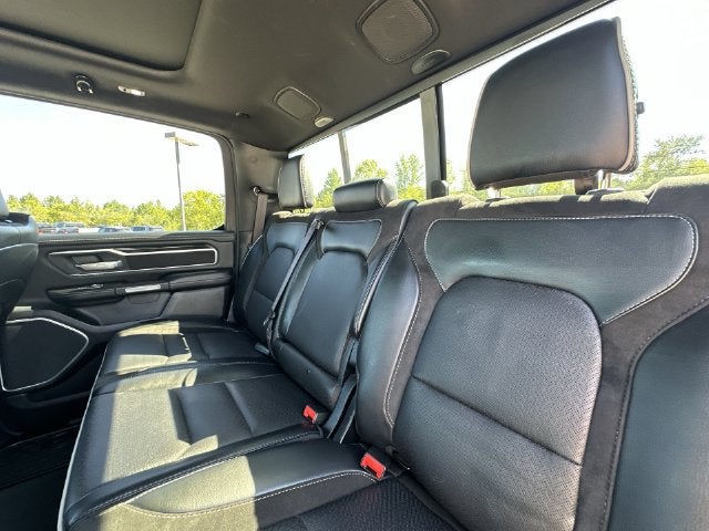 2020 RAM 1500 Laramie Crew Cab 4x4 5'7" Box